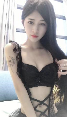 滨江活泼可爱小姑娘